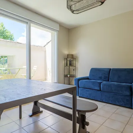 Du Parc Apartment *